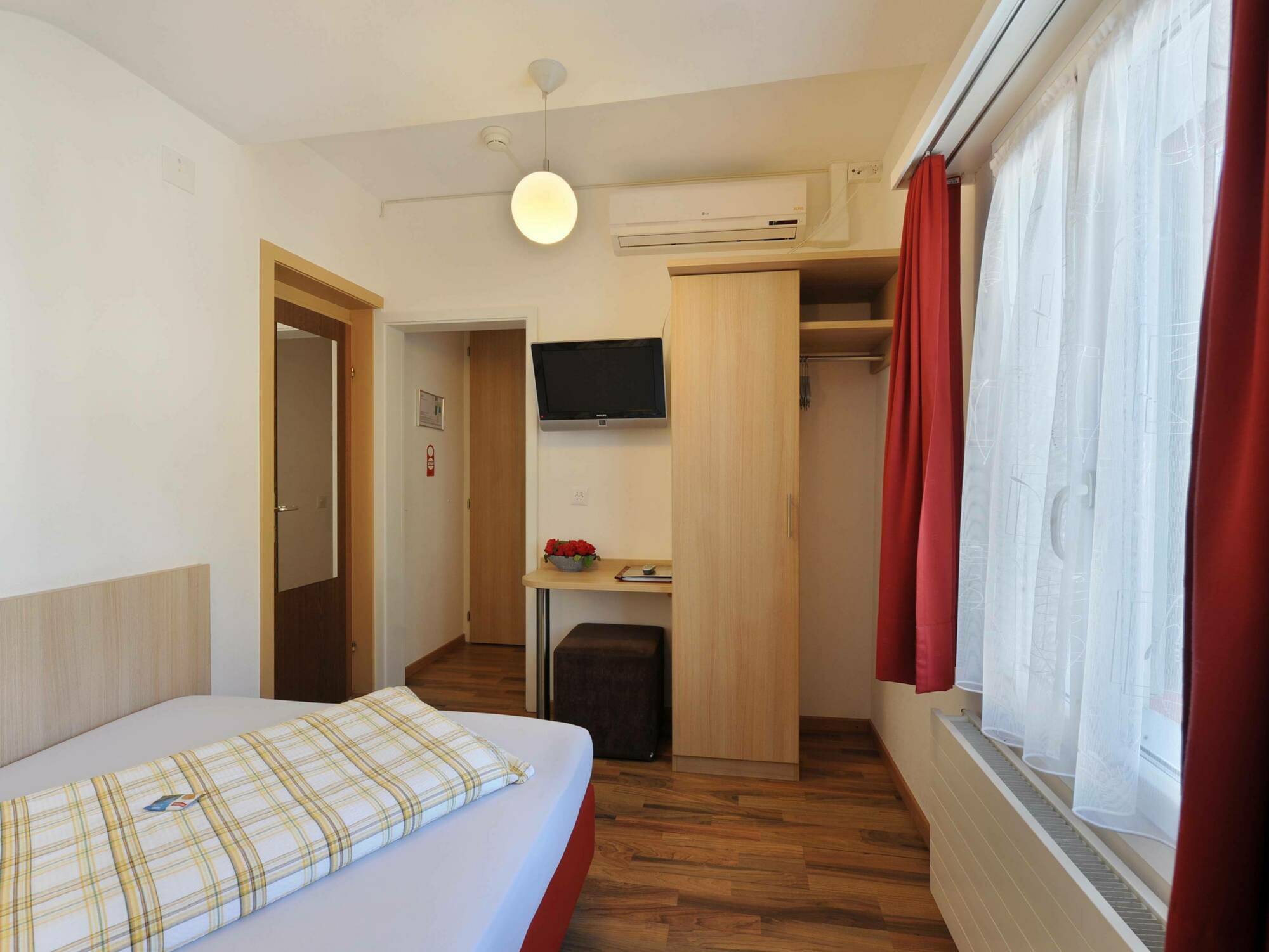 Hotel Derby Interlaken Eksteriør billede